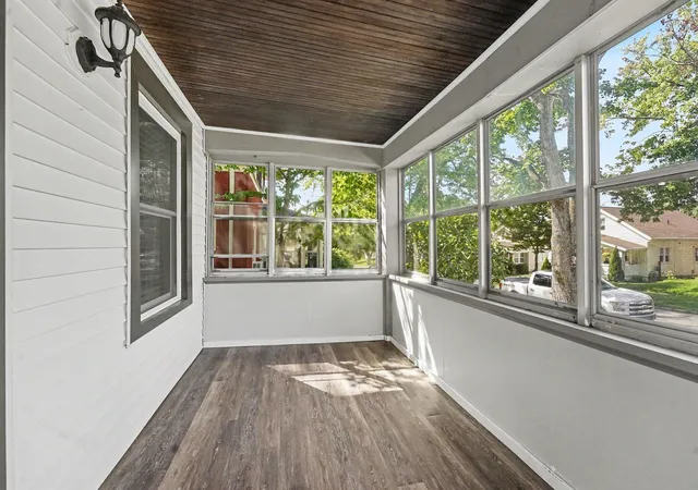 Photo 3 of Single family home for sale at 16 Dean St Ne, Grand Rapids City Kent, MI 49505 | MLS# 65026045383 | Listing updated on 2026-09-10