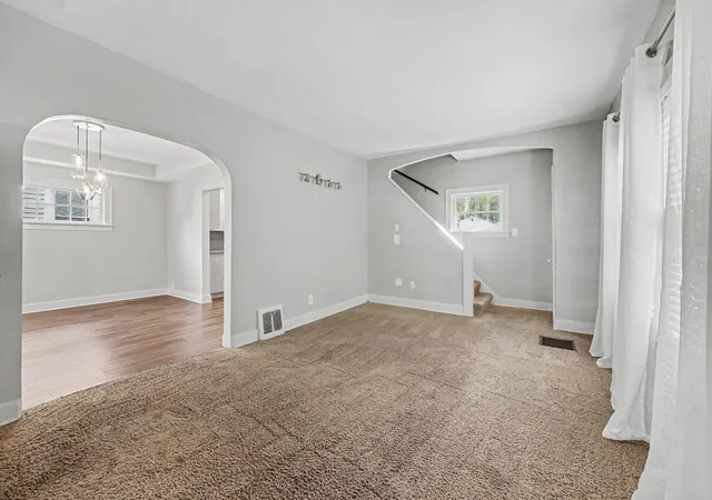Photo 3 of Single family home for sale at 16 Dean St Ne, Grand Rapids City Kent, MI 49505 | MLS# 65026045383 | Listing updated on 2026-09-10