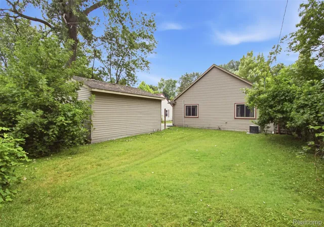 Photo 20 of Single family home for sale at 22141 Condon St, Oak Park City Oakland, MI 48237 | MLS# 20261068739 | Listing updated on 2026-08-30
