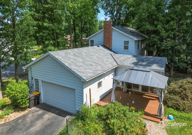 Photo 1 of Single family home for sale at 4752 Bonnie Ave Se, Kentwood City Kent, MI 49508 | MLS# 65026045388 | Listing updated on 2026-09-18