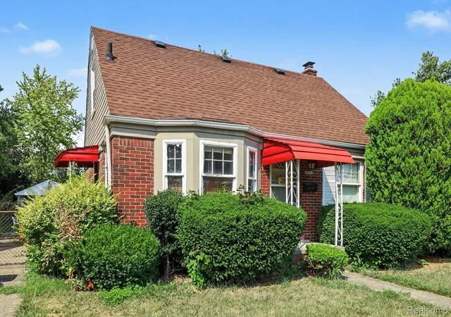 Photo 2 of Single family home for sale at 16299 Manning St, Detroit City Wayne, MI 48205 | MLS# 20261068748 | Listing updated on 2026-08-29