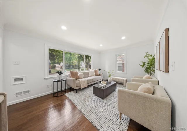 Photo 3 of Single family home for sale at 23561 Norwood St, Oak Park City Oakland, MI 48237 | MLS# 20261068749 | Listing updated on 2026-09-05