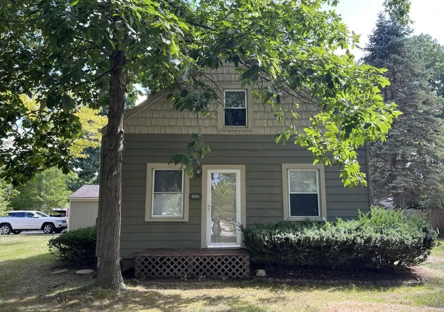 Photo 1 of Single family home for sale at 686 Troywood Dr, Troy City Oakland, MI 48083 | MLS# 81026045397 | Listing updated on 2026-09-08