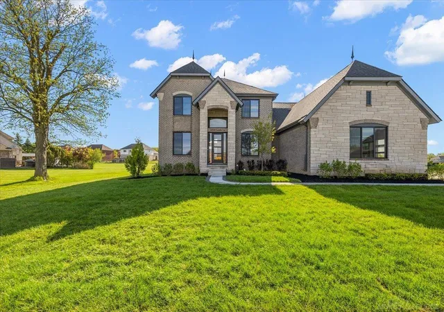 Photo 2 of Single family home for sale at 42528 Saddle Ln, Sterling Heights City Macomb, MI 48314 | MLS# 58050219973 | Listing updated on 2026-08-27