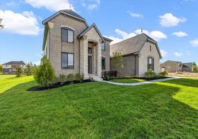 Photo 3 of Single family home for sale at 42528 Saddle Ln, Sterling Heights City Macomb, MI 48314 | MLS# 58050219973 | Listing updated on 2026-08-27