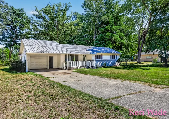 Photo 4 of Single family home for sale at 152 S Webster St, White Cloud City Newaygo, MI 49349 | MLS# 71026045402 | Listing updated on 2026-08-27