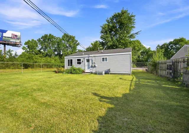 Photo 4 of Single family home for sale at 1650 Tyler Rd, Ypsilanti Charter Township Washtenaw, MI 48198 | MLS# 81026045404 | Listing updated on 2026-09-01