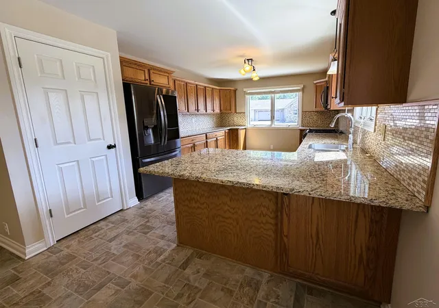 Photo 3 of Condo for sale at 11469 Windmill Pointe Pt, Vienna Charter Township Genesee, MI 48420 | MLS# 61050219975 | Listing updated on 2026-09-09