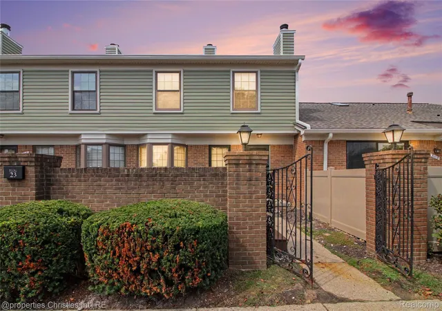 Photo 1 of Condo for sale at 31117 Country Blf, Farmington Hills City Oakland, MI 48331 | MLS# 20261068767 | Listing updated on 2026-08-28