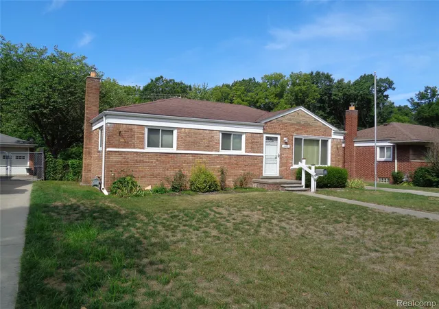 Photo 2 of Single family home for sale at 2460 Longmeadow Dr, Trenton City Wayne, MI 48183 | MLS# 20261068769 | Listing updated on 2026-09-11