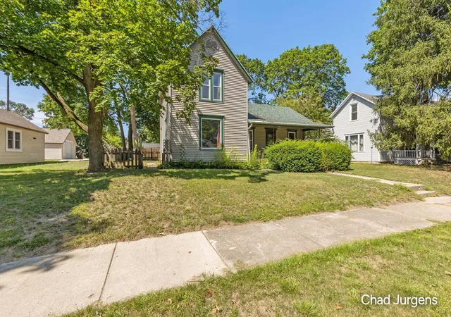 Photo 3 of Single family home for sale at 517 N Michigan Ave, Big Rapids City Mecosta, MI 49307 | MLS# 65026045414 | Listing updated on 2026-09-14