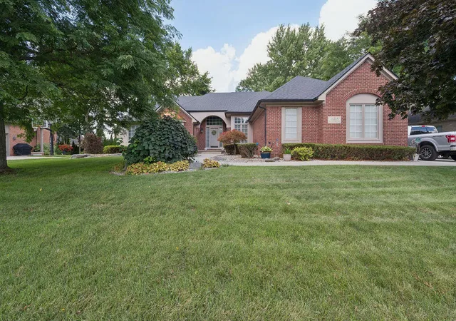 Photo 2 of Single family home for sale at 11215 Wilshire Dr, Shelby Charter Township Macomb, MI 48315 | MLS# 81026045410 | Listing updated on 2026-09-02