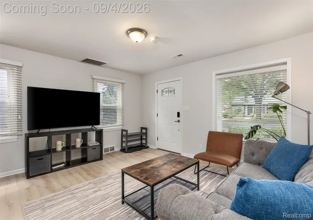 Photo 3 of Single family home for sale at 618 Kensington Ave, Ferndale, MI 48220 | MLS# 20261068782 | Listing updated on 2026-09-04