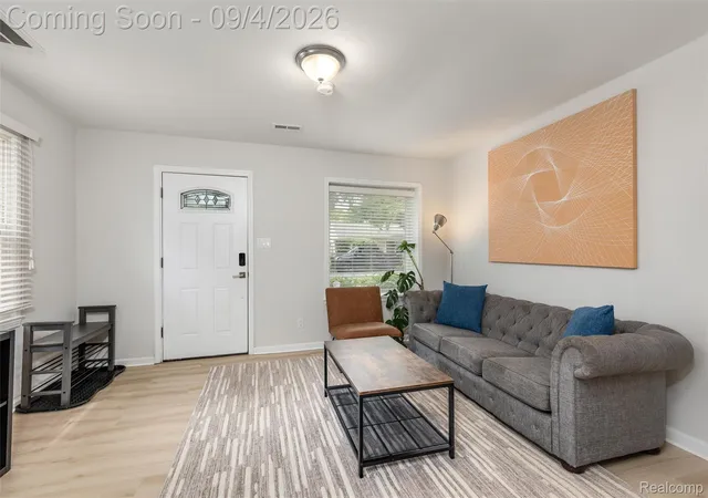 Photo 4 of Single family home for sale at 618 Kensington Ave, Ferndale, MI 48220 | MLS# 20261068782 | Listing updated on 2026-09-04