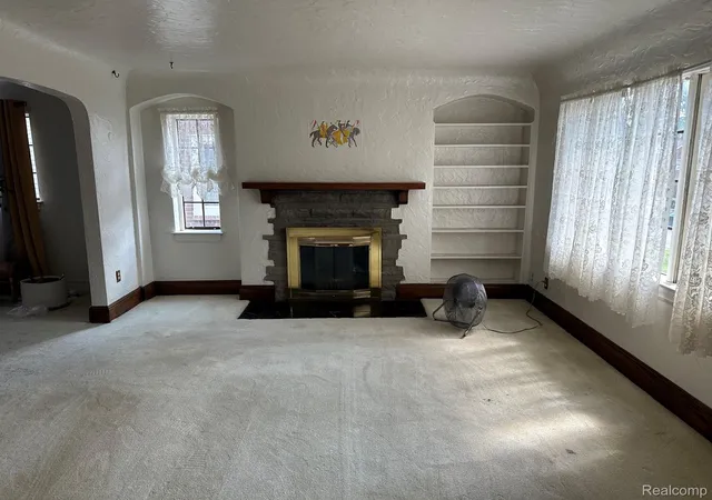 Photo 3 of Multi family home for sale at 386 Piper Blvd, Detroit City Wayne, MI 48215 | MLS# 20261068792 | Listing updated on 2026-08-29
