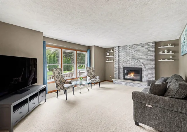 Photo 2 of Single family home for sale at 2828 W F Ave, Cooper Charter Township Kalamazoo, MI 49009 | MLS# 66026045433 | Listing updated on 2026-09-17