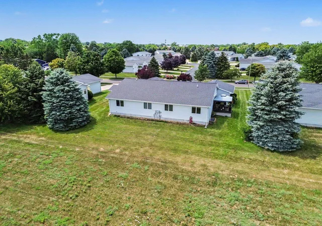 Photo 3 of Condo for sale at 1013 Sweeney St, Mt Pleasant City Isabella, MI 48858 | MLS# 79080072903 | Listing updated on 2026-09-18