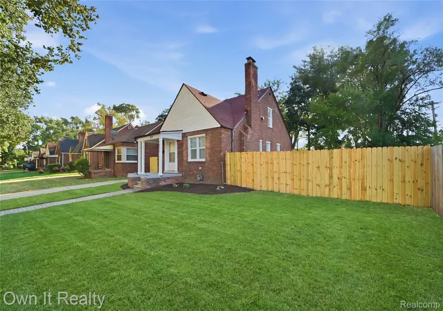 Photo 2 of Single family home for sale at 18979 Lindsay St, Detroit City Wayne, MI 48235 | MLS# 20261068803 | Listing updated on 2026-08-31