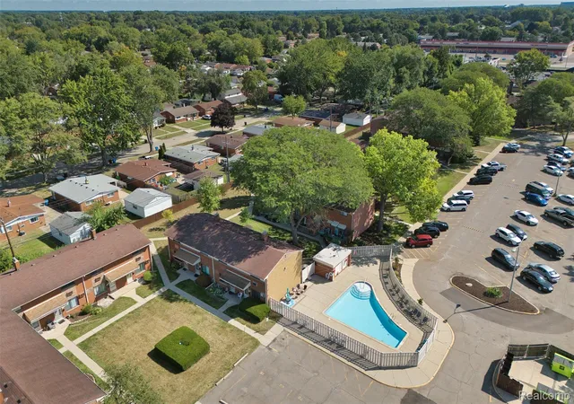 Photo 2 of Condo for sale at 29250 Tessmer Ct, Madison Heights City Oakland, MI 48071 | MLS# 20261068816 | Listing updated on 2026-08-28
