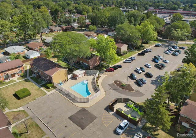 Photo 3 of Condo for sale at 29250 Tessmer Ct, Madison Heights City Oakland, MI 48071 | MLS# 20261068816 | Listing updated on 2026-08-28