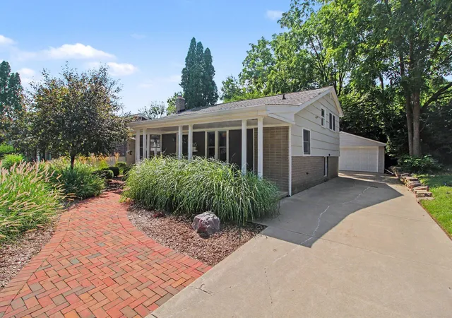 Photo 2 of Single family home for sale at 815 Sunrise Ct, Ann Arbor City Washtenaw, MI 48103 | MLS# 81026045464 | Listing updated on 2026-09-09