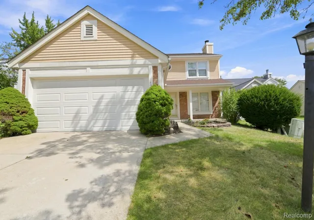 Photo 1 of Single family home for sale at 456 Farmridge Ct, Rochester Hills City Oakland, MI 48307 | MLS# 20261068832 | Listing updated on 2026-09-13