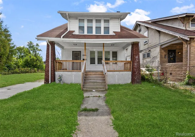 Photo 3 of Single family home for sale at 145 Waverly St, Highland Park, MI 48203 | MLS# 20261068836 | Listing updated on 2026-09-01