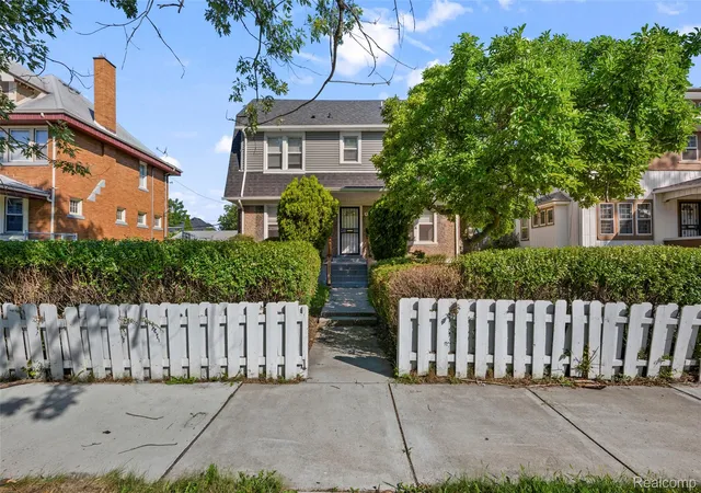 Photo 2 of Single family home for sale at 878 Lawrence St, Detroit, MI 48202 | MLS# 20261068838 | Listing updated on 2026-10-02