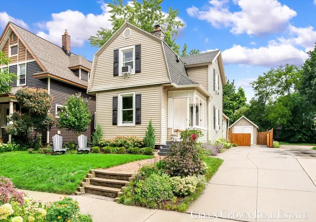 Photo 1 of Single family home for sale at 442 Norwood Ave Se, Grand Rapids City Kent, MI 49506 | MLS# 65026045471 | Listing updated on 2026-09-10