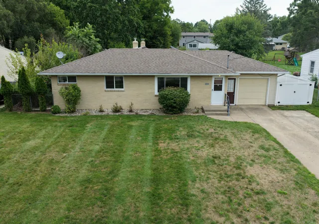 Photo 3 of Single family home for sale at 3324 Brooklyn Ave Se, Grand Rapids City Kent, MI 49508 | MLS# 65026045473 | Listing updated on 2026-08-28