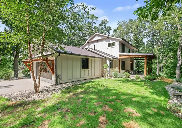 Photo 1 of Single family home for sale at 7373 Thornapple Dales Dr Se, Caledonia Township Kent, MI 49302 | MLS# 65026045479 | Listing updated on 2026-09-17