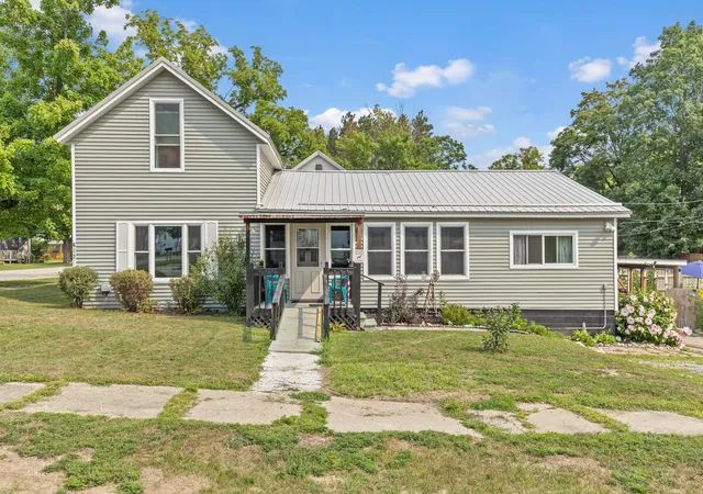 Single family home for sale at 602 N Pine St, EvartCity_Osceola, MI 49631 | MLS# 72026045481