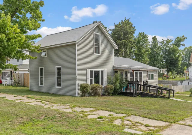 Photo 2 of Single family home for sale at 602 N Pine St, Evart City Osceola, MI 49631 | MLS# 72026045481 | Listing updated on 2026-08-27