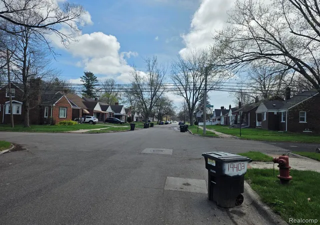 Photo 4 of Single family home for sale at 19400 Saint Marys St, Detroit City Wayne, MI 48235 | MLS# 20261068853 | Listing updated on 2026-08-28
