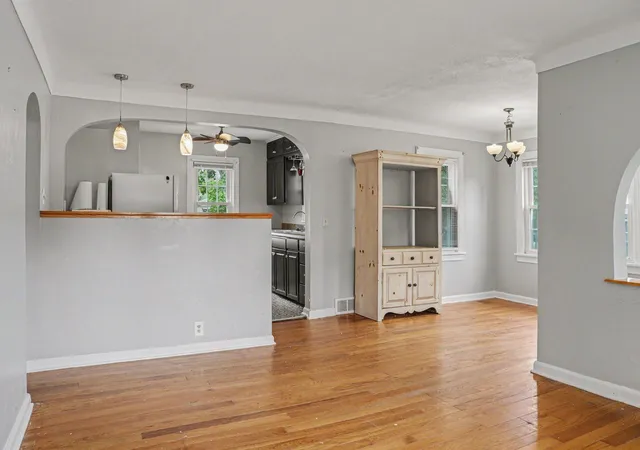Photo 3 of Single family home for sale at 1528 Hamelink Dr, Portage City Kalamazoo, MI 49002 | MLS# 66026045486 | Listing updated on 2026-09-14