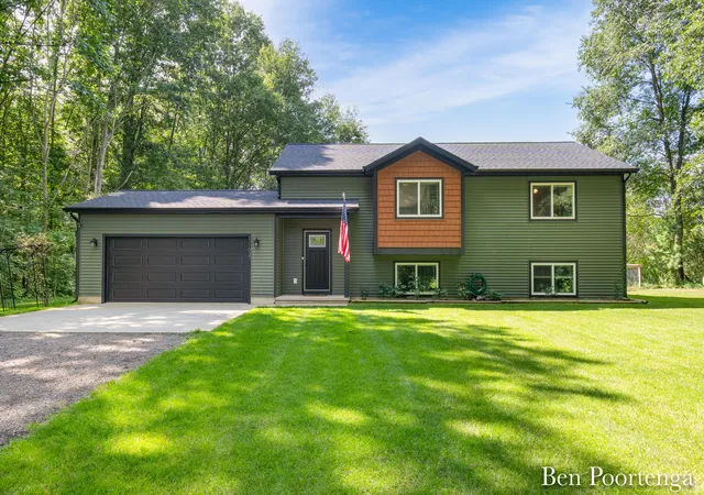 Photo 1 of Single family home for sale at 11637 Crimson Creek Dr, Montcalm Township Montcalm, MI 49326 | MLS# 65026045489 | Listing updated on 2026-08-27