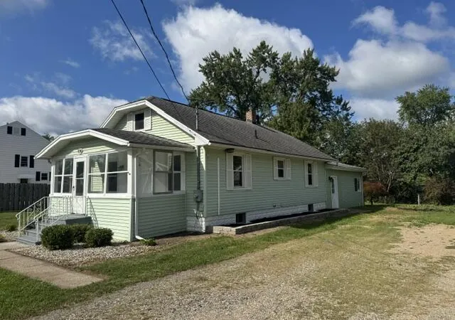 Photo 3 of Single family home for sale at 836 Concord Blvd, Blackman Charter Township Jackson, MI 49202 | MLS# 55026045499 | Listing updated on 2026-09-14
