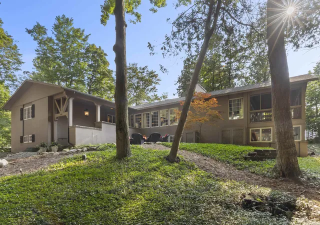 Photo 3 of Single family home for sale at 1882 Greenwood Lndg, Gilmore Township Benzie, MI 49635 | MLS# 78080072910 | Listing updated on 2026-09-02