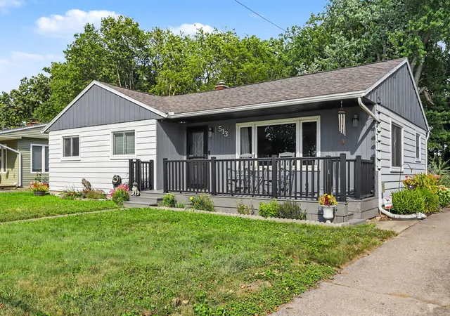 Photo 1 of Sale Pending at 513 N Douglas Ave, Three Rivers City St Joseph, MI 49093 | MLS# 68026045504 | Listing updated on 2026-09-05