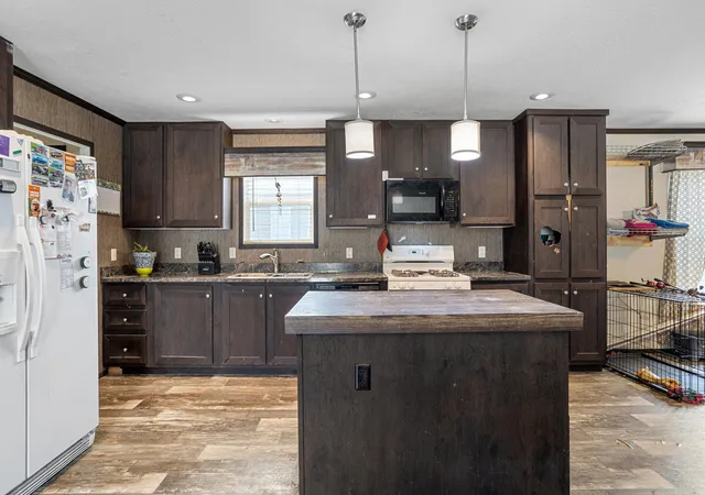 Photo 4 of Single family home for sale at 6749 Helman Blvd, Lansing City Ingham, MI 48911 | MLS# 72026045502 | Listing updated on 2026-08-27