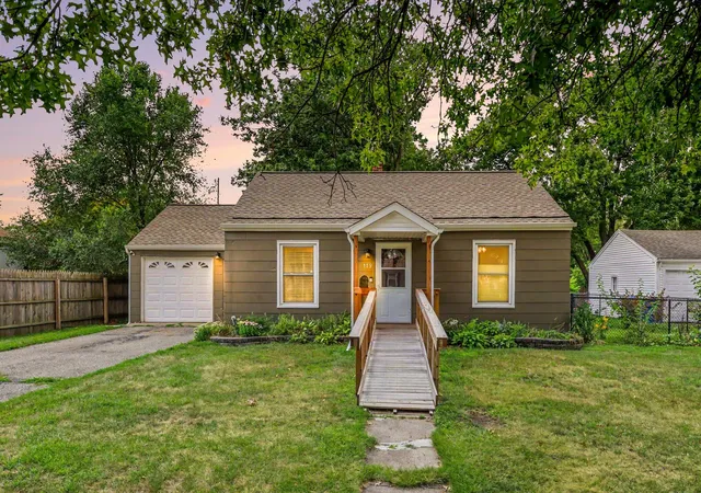 Photo 1 of Sale Pending at 119 24th St, Battle Creek City Calhoun, MI 49015 | MLS# 66026045506 | Listing updated on 2026-09-02