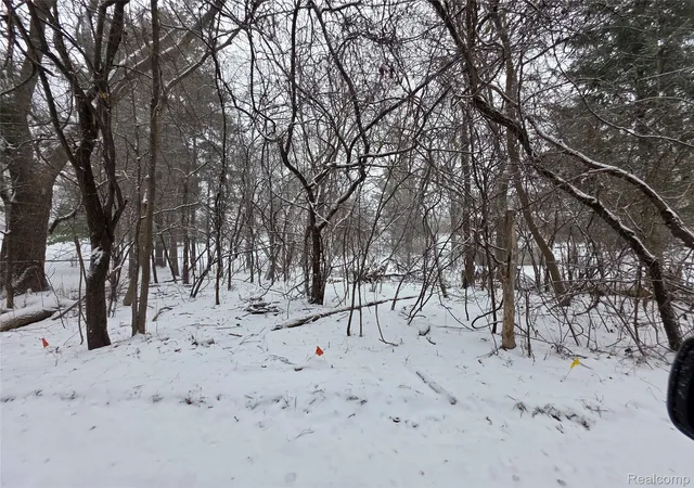 Photo 1 of Land for sale at 2375 Greenlawn Ave, Bloomfield Charter Township Oakland, MI 48302 | MLS# 20261068883 | Listing updated on 2026-08-27