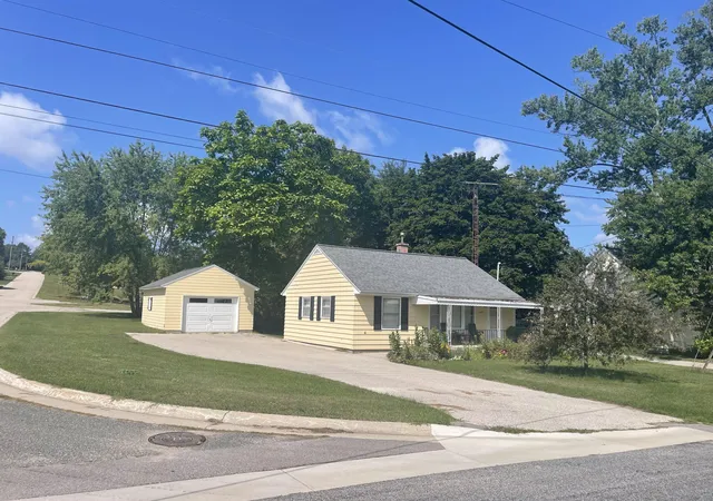 Photo 1 of Single family home for sale at 4675 3rd St, Shelby Township Oceana, MI 49446 | MLS# 67026045515 | Listing updated on 2026-08-27