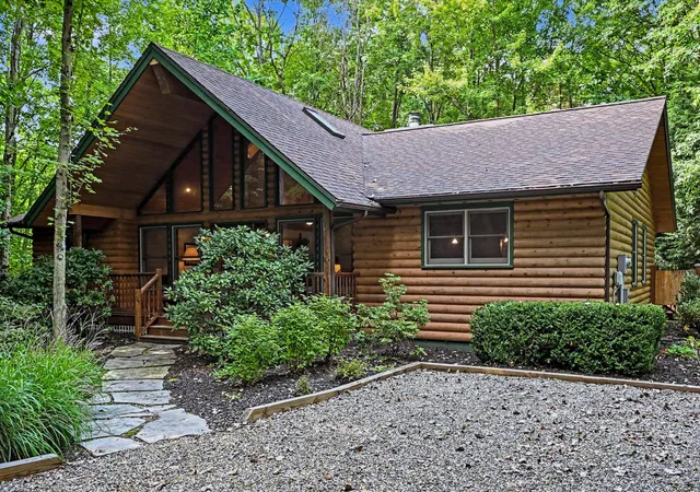 Photo 2 of Single family home for sale at 14300 Wildwood Ln, Chikaming Township Berrien, MI 49125 | MLS# 69026045512 | Listing updated on 2026-09-30