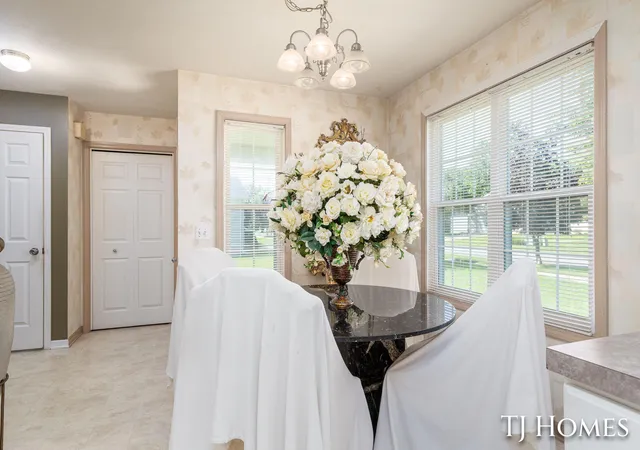 Photo 3 of Single family home for sale at 3519 Breezewood Dr Se, Kentwood City Kent, MI 49512 | MLS# 65026045516 | Listing updated on 2026-08-27