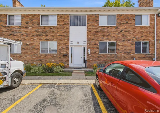Photo 1 of Condo for sale at 29622 Hoover Rd, Warren City Macomb, MI 48093 | MLS# 20261068897 | Listing updated on 2026-09-03