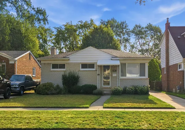 Photo 1 of Single family home for sale at 8982 Lucerne Ave, Redford Charter Township Wayne, MI 48239 | MLS# 81026045533 | Listing updated on 2026-09-15