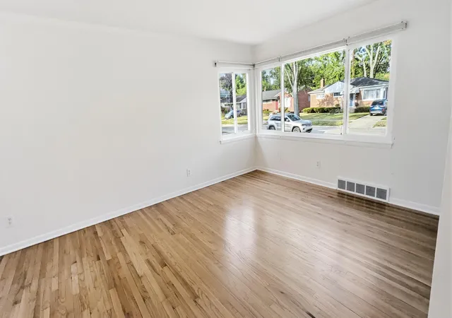 Photo 2 of Single family home for sale at 8982 Lucerne Ave, Redford Charter Township Wayne, MI 48239 | MLS# 81026045533 | Listing updated on 2026-09-15