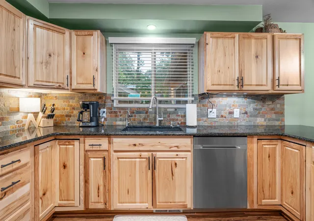 Photo 4 of Single family home for sale at 5898 Hummingbird Ln, Clarkston, MI 48346 | MLS# 81026045541 | Listing updated on 2026-10-22