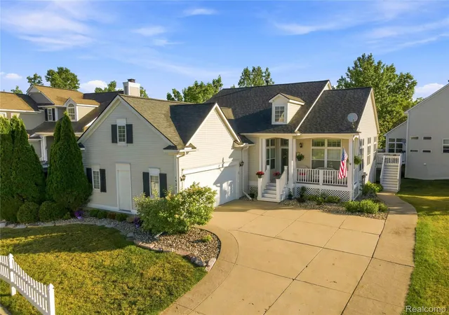 Photo 1 of Sale Pending at 1535 Fountain View Ln, Oxford Charter Township Oakland, MI 48371 | MLS# 20261068905 | Listing updated on 2026-09-12